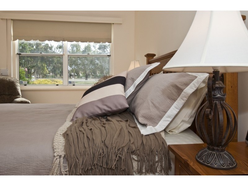 8 Everest Avenue, Morphettville SA 5043