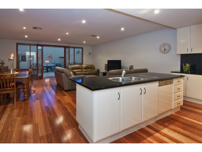Glenelg SA 5045
