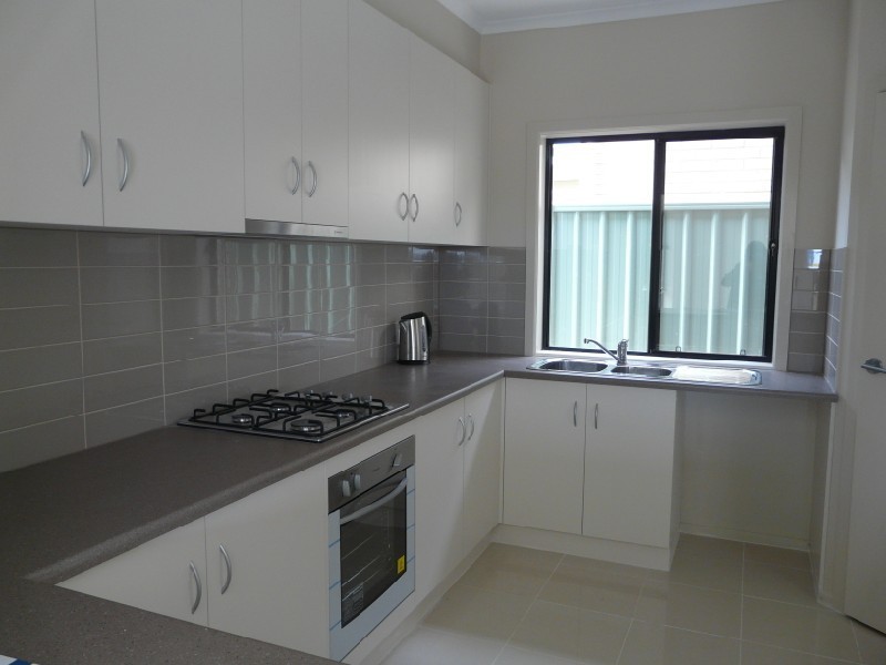 2 Victoria Parade, Mawson Lakes SA 5095