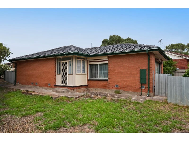 14 Yangara Road, O’sullivan Beach SA 5166