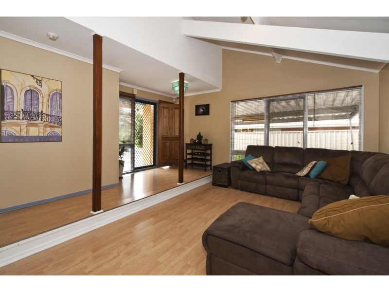 40 Whiteley Drive, Trott Park SA 5158