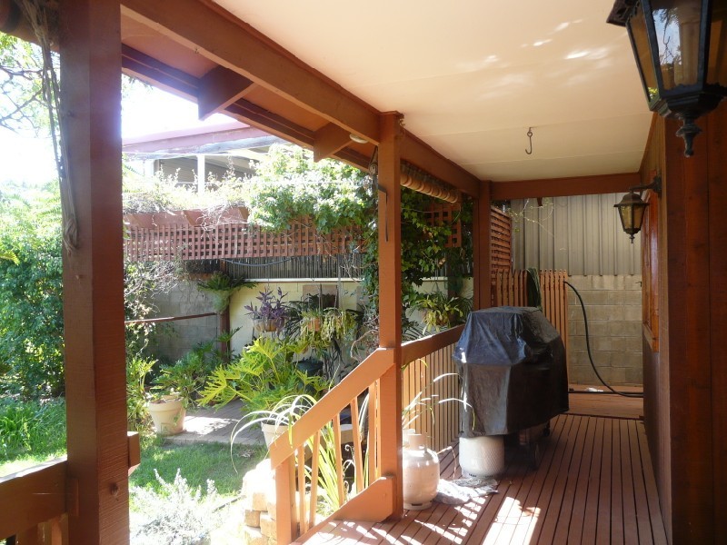 1 Larnoo Street, Hallett Cove SA 5158
