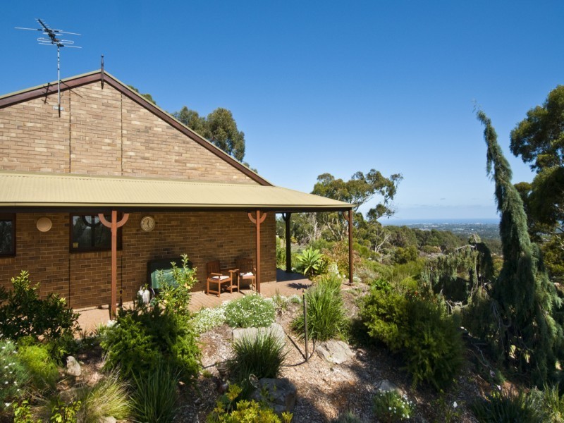80 Seaview Drive, Happy Valley SA 5159