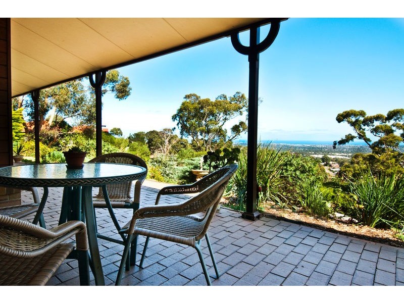 80 Seaview Drive, Happy Valley SA 5159
