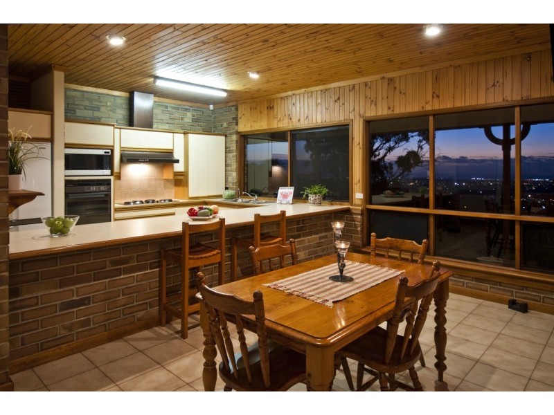 80 Seaview Drive, Happy Valley SA 5159