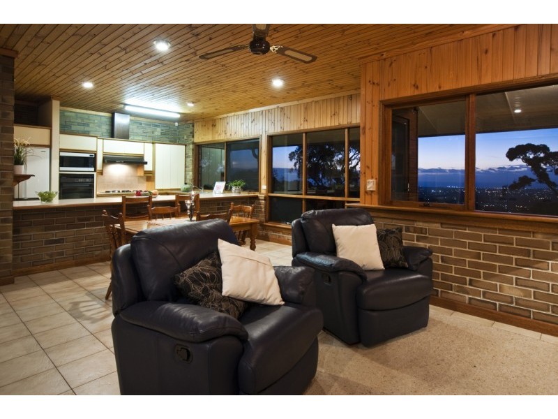 80 Seaview Drive, Happy Valley SA 5159