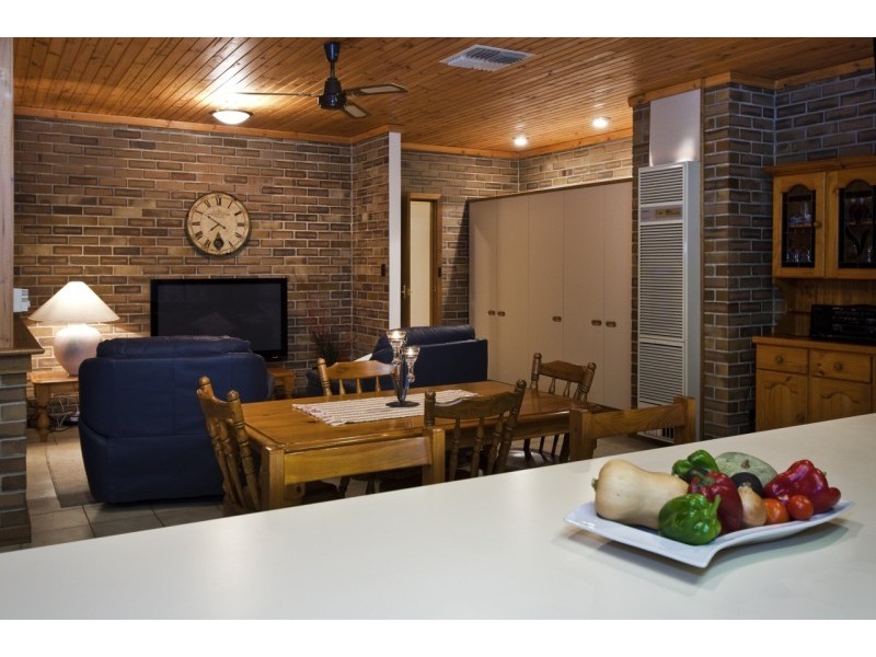 80 Seaview Drive, Happy Valley SA 5159