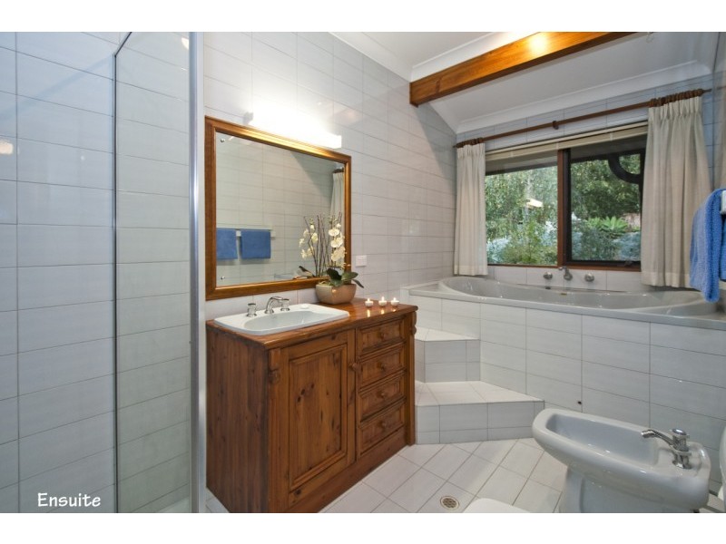80 Seaview Drive, Happy Valley SA 5159