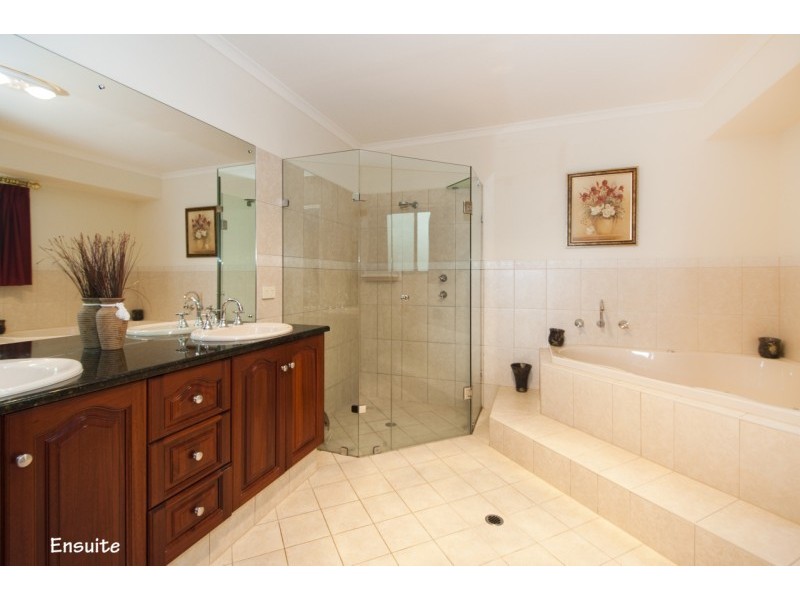 48 Elizabeth Cres, Hallett Cove SA 5158