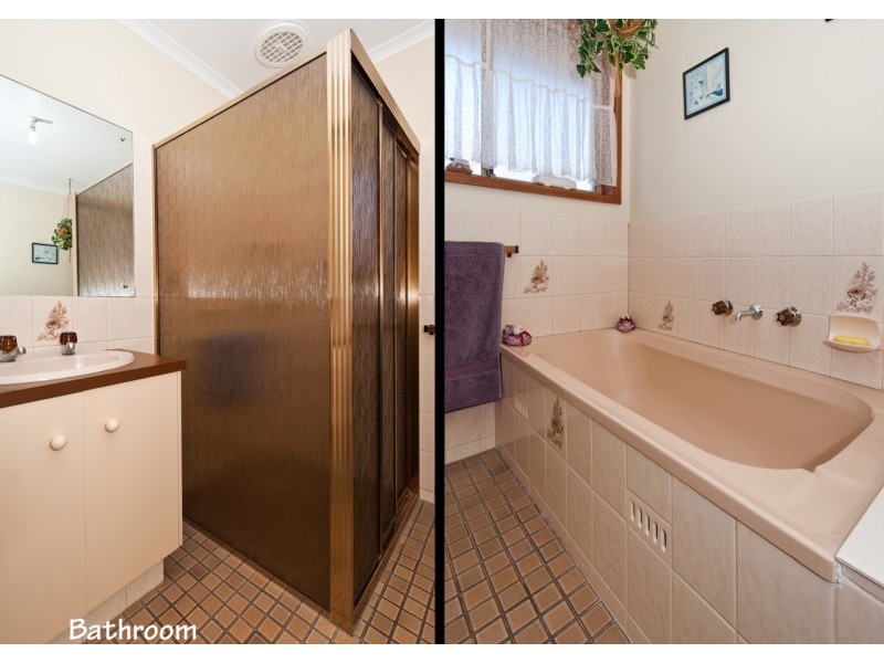 13 St Albans Road, Woodcroft SA 5162