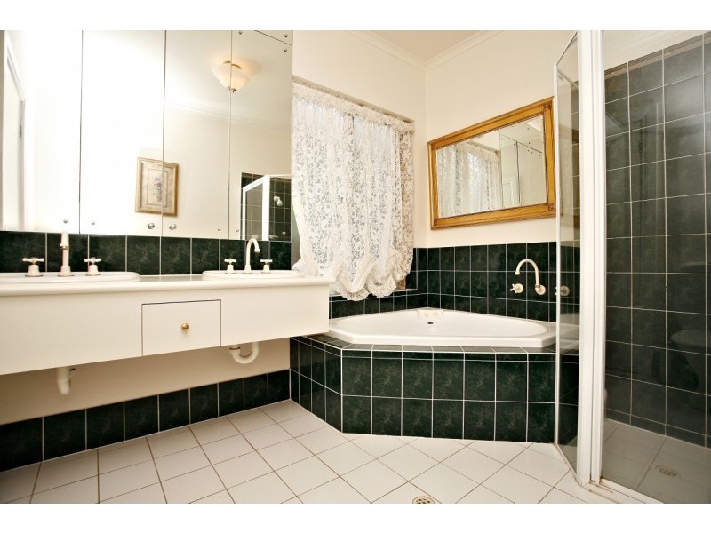 18 Anare Street, Greenwith SA 5125