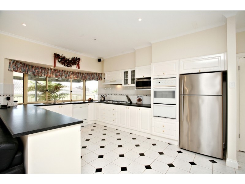 18 Anare Street, Greenwith SA 5125