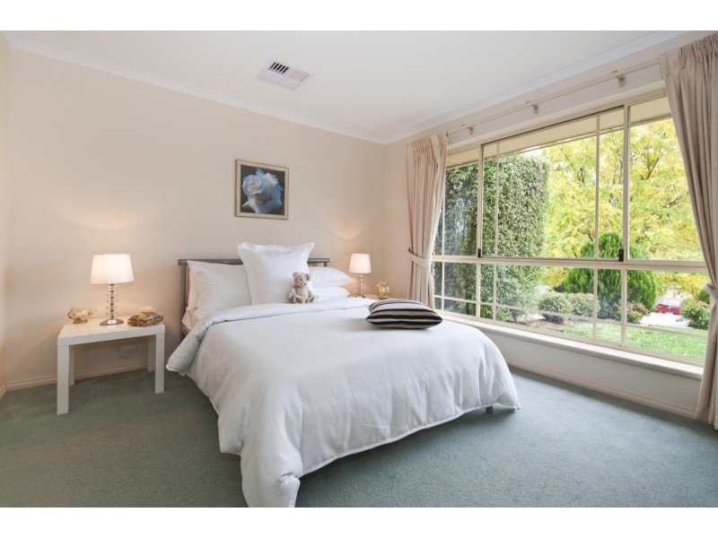 68 Sandalwood Crecent, Flagstaff Hill SA 5159