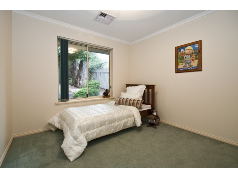 68 Sandalwood Crecent, Flagstaff Hill SA 5159