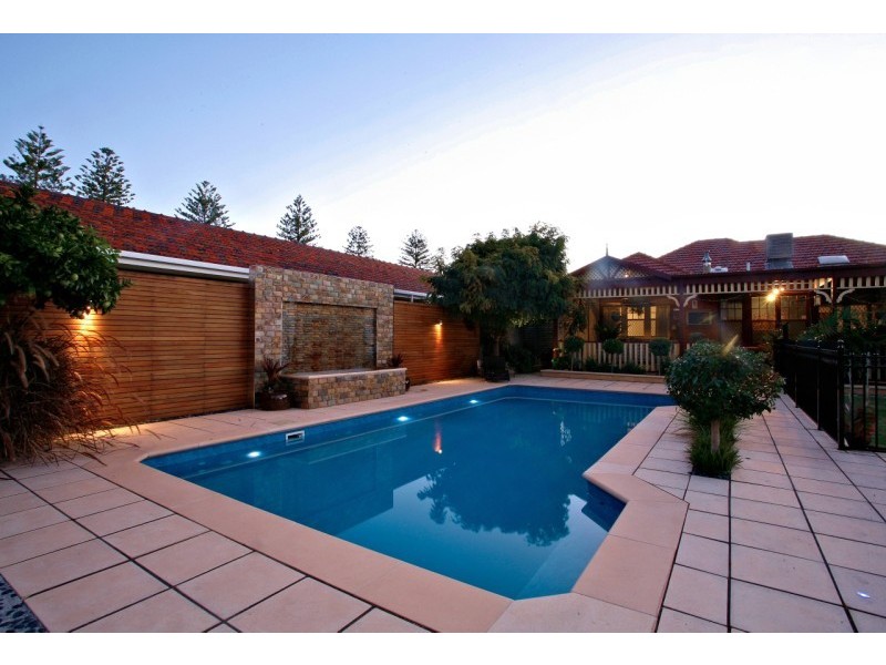 10  Sixth Avenue, Glenelg East SA 5045