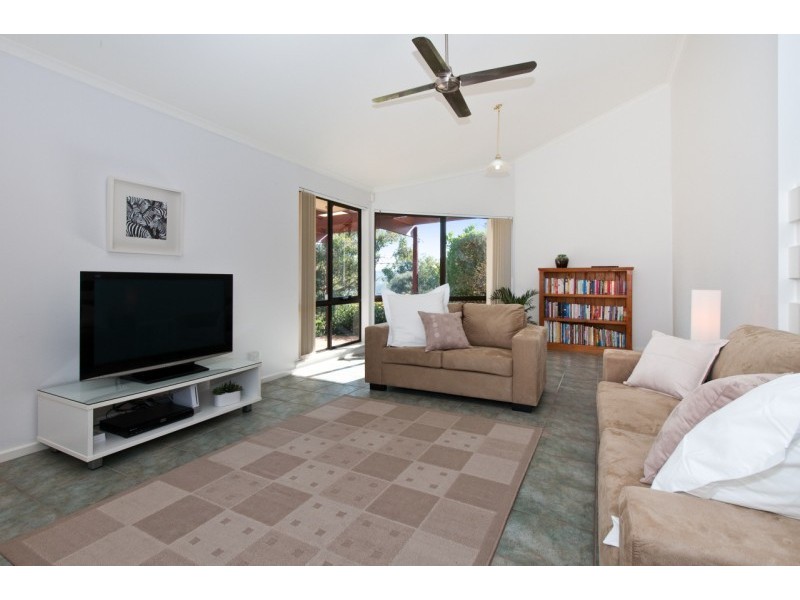 43 Kingfisher Circuit, Flagstaff Hill SA 5159