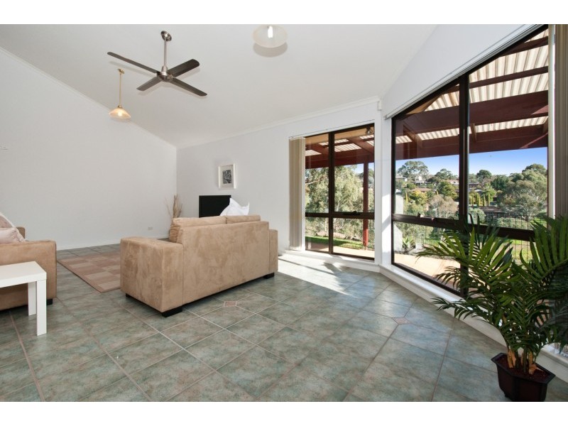 43 Kingfisher Circuit, Flagstaff Hill SA 5159