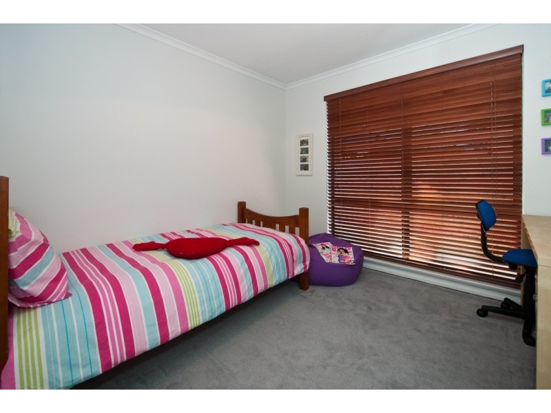 43 Kingfisher Circuit, Flagstaff Hill SA 5159