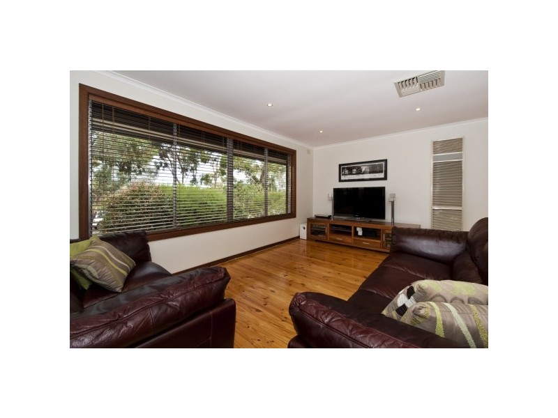13 Vine Crescent, Happy Valley SA 5159