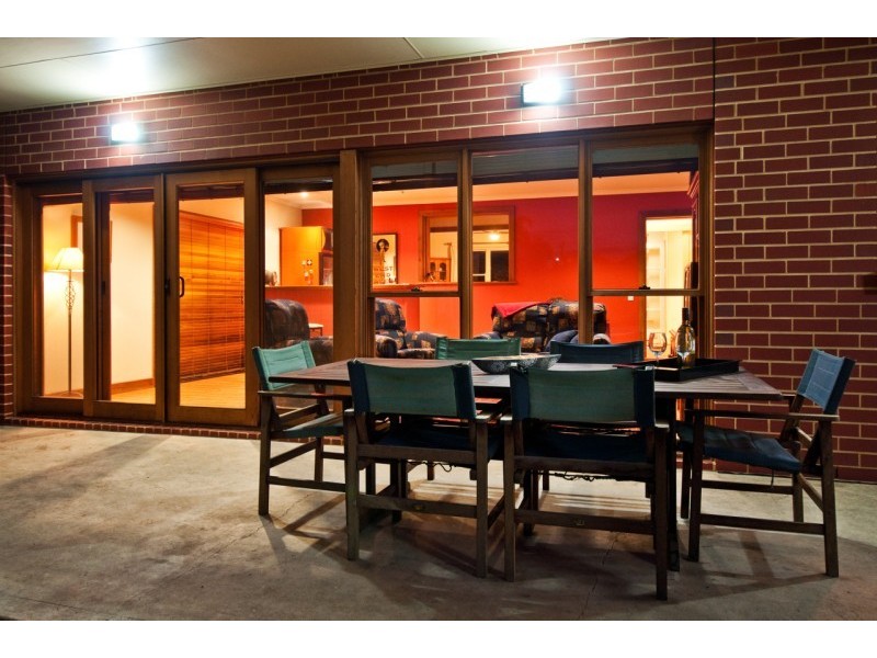 6 Pildappa Avenue, Park Holme SA 5043