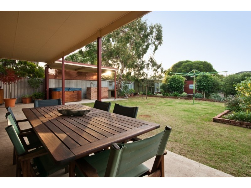 6 Pildappa Avenue, Park Holme SA 5043