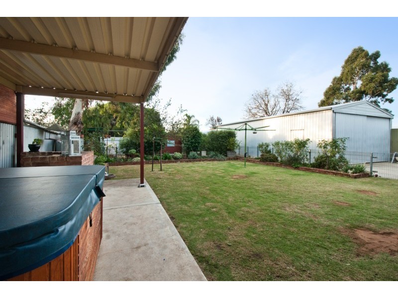 6 Pildappa Avenue, Park Holme SA 5043