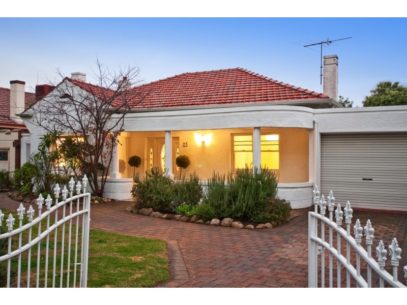 23 Narinna Avenue, Cumberland Park SA 5041