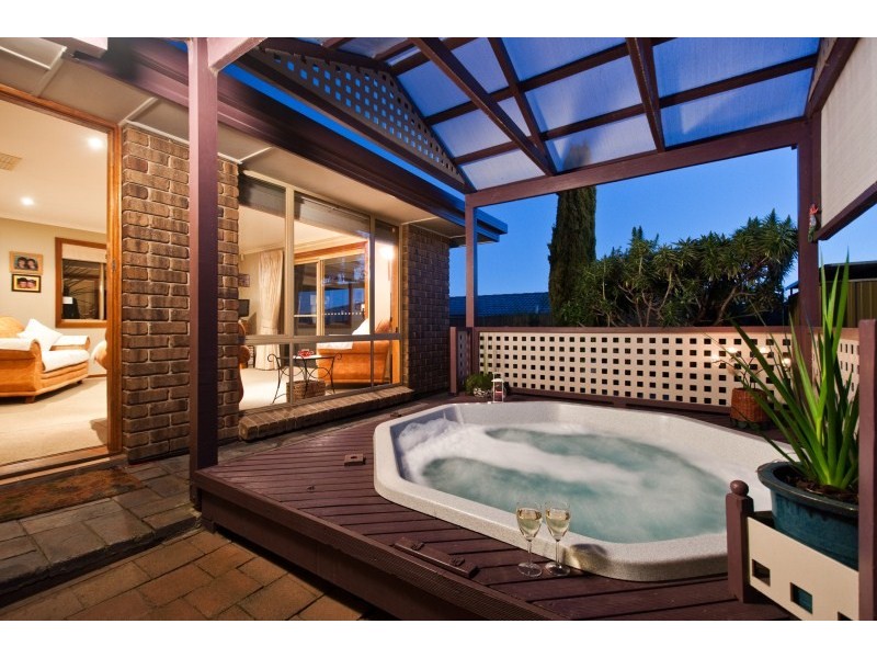 55 Quinvale Road, Hallett Cove SA 5158