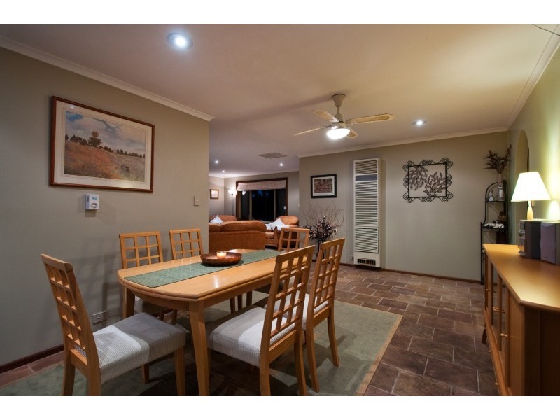 55 Quinvale Road, Hallett Cove SA 5158