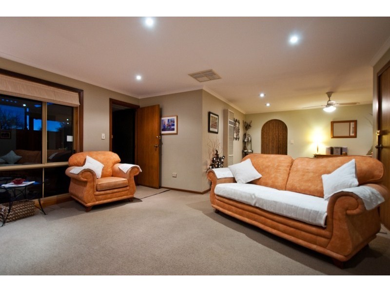 55 Quinvale Road, Hallett Cove SA 5158