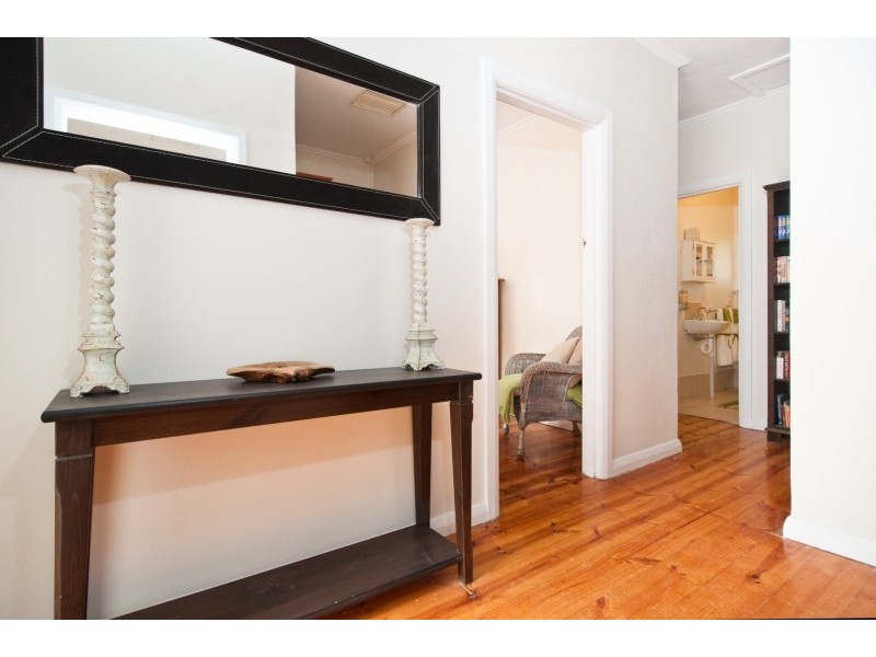 24 Walsh Avenue, St Marys SA 5042