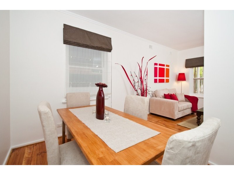 11 Sandison Avenue, Park Holme SA 5043