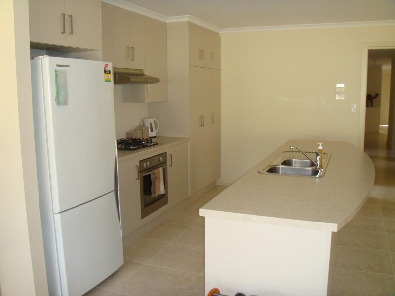 28A White Crescent, Seacombe Gardens SA 5047