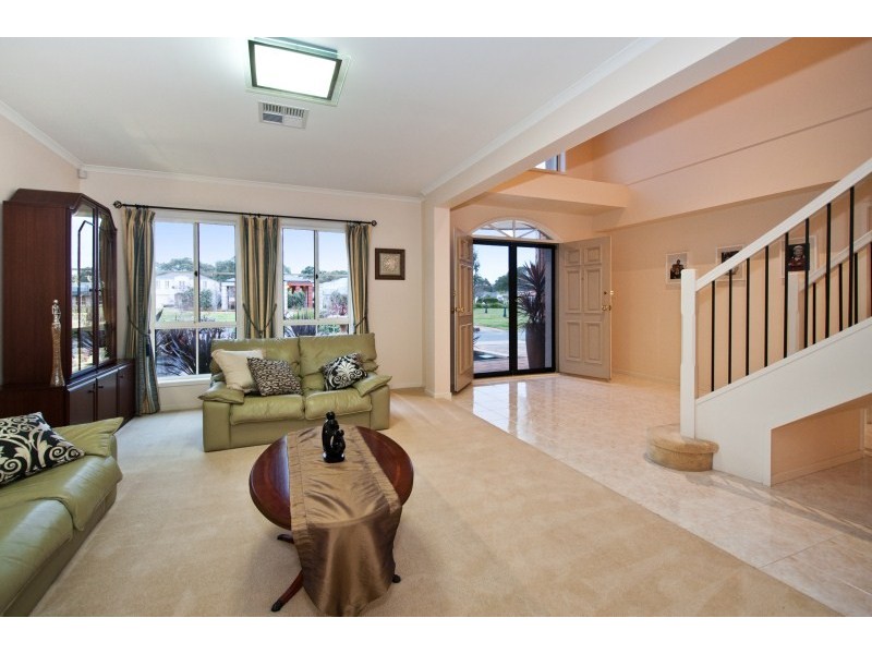 7 Chatswood Walk (Coventry Gdns), Morphettville SA 5043