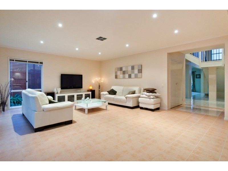 7 Chatswood Walk (Coventry Gdns), Morphettville SA 5043