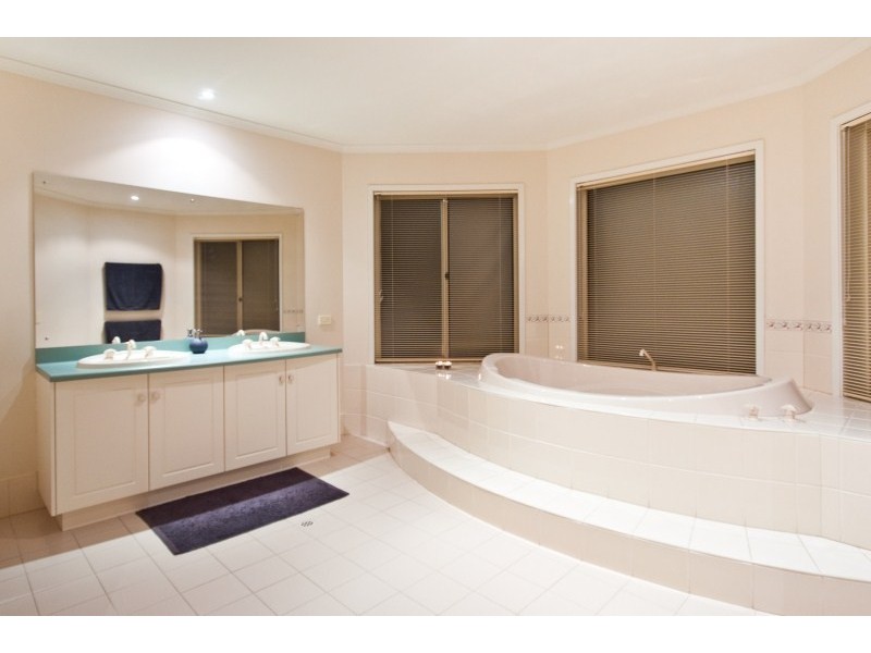 7 Chatswood Walk (Coventry Gdns), Morphettville SA 5043