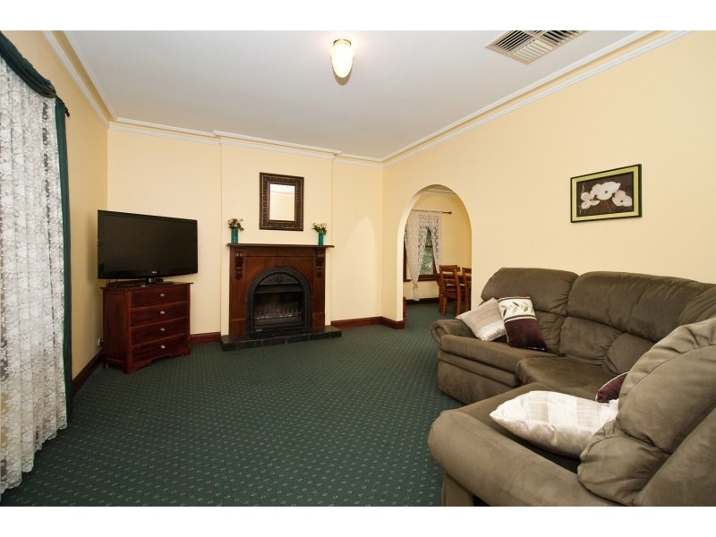 3 Brumby Ct, Woodcroft SA 5162