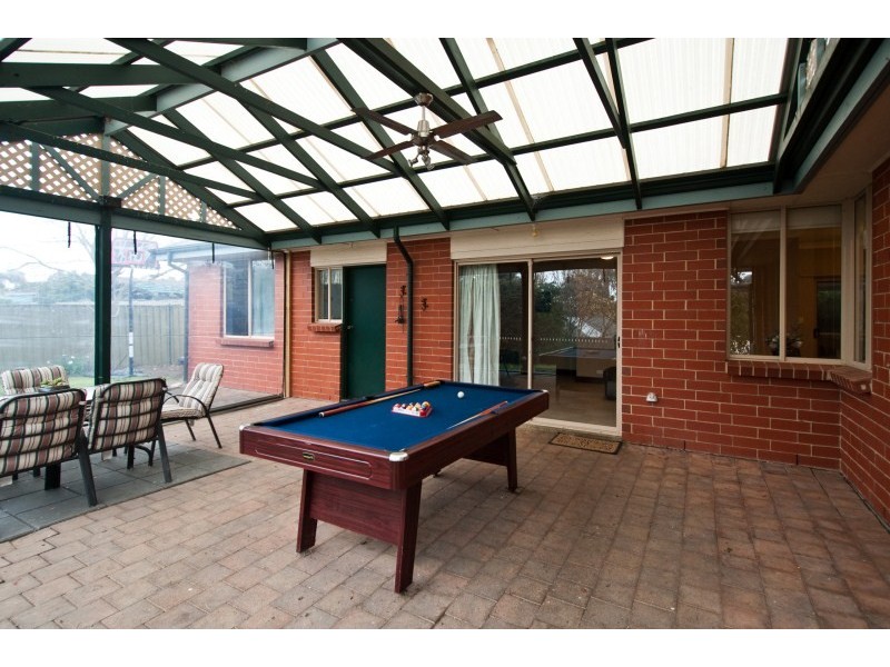 3 Brumby Ct, Woodcroft SA 5162