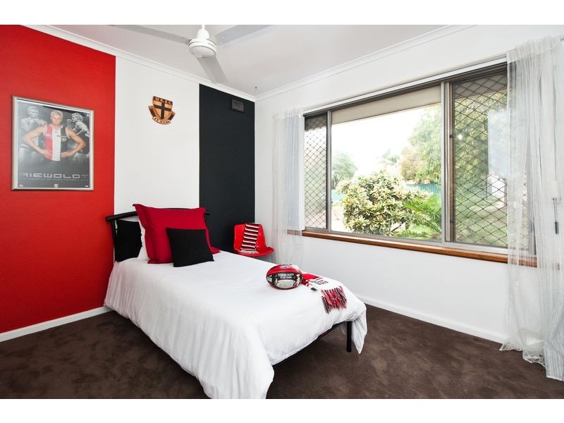 17 Oxford St, Reynella SA 5161