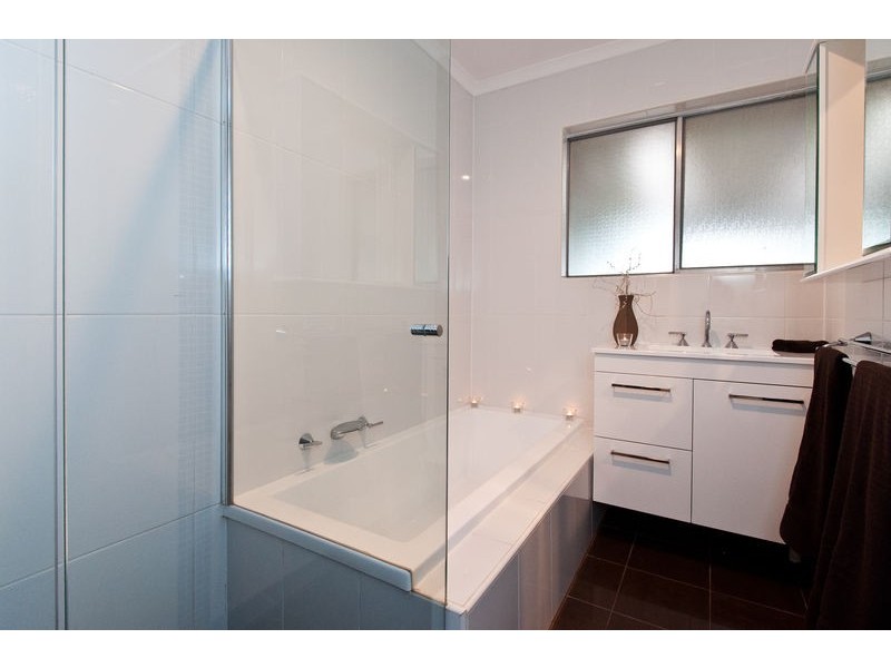 17 Oxford St, Reynella SA 5161