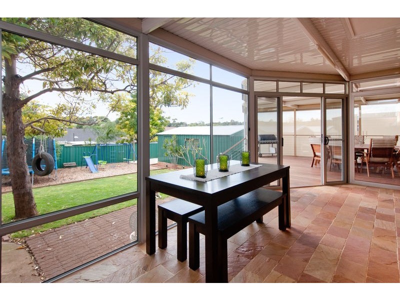 17 Oxford St, Reynella SA 5161