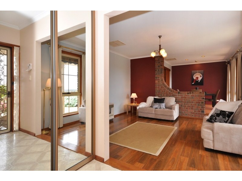 10 Panorama Dr, Aberfoyle Park SA 5159