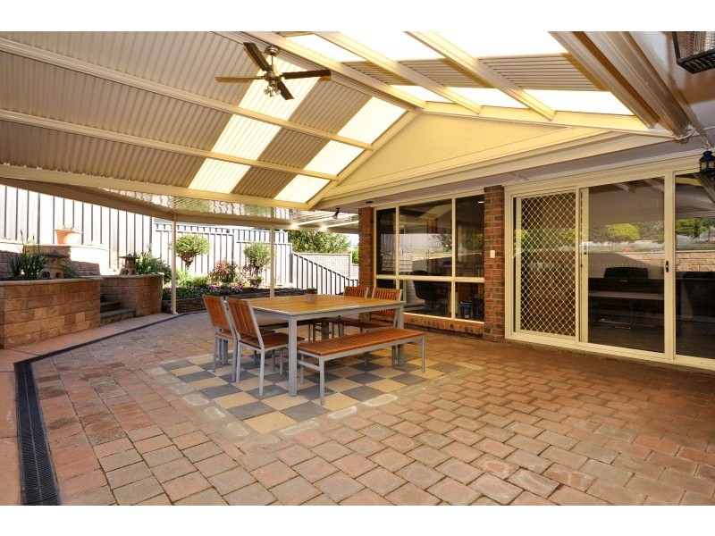10 Panorama Dr, Aberfoyle Park SA 5159
