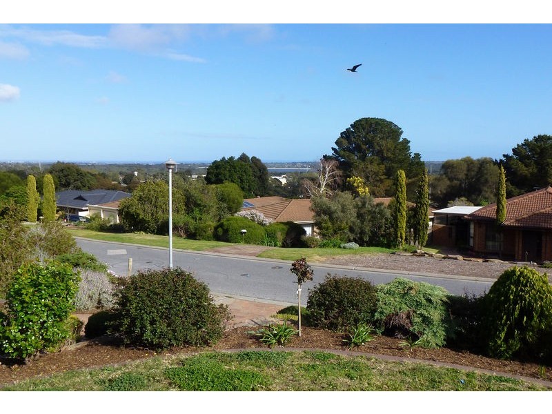 10 Panorama Dr, Aberfoyle Park SA 5159