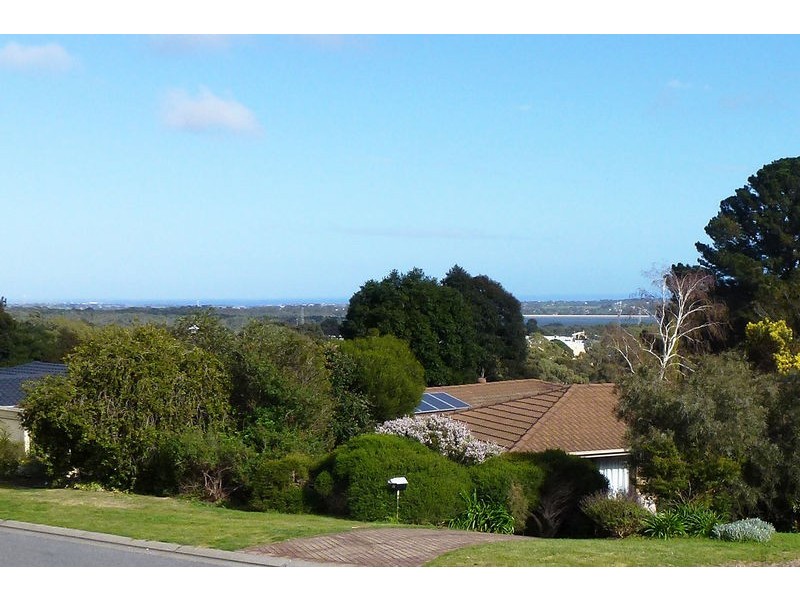10 Panorama Dr, Aberfoyle Park SA 5159