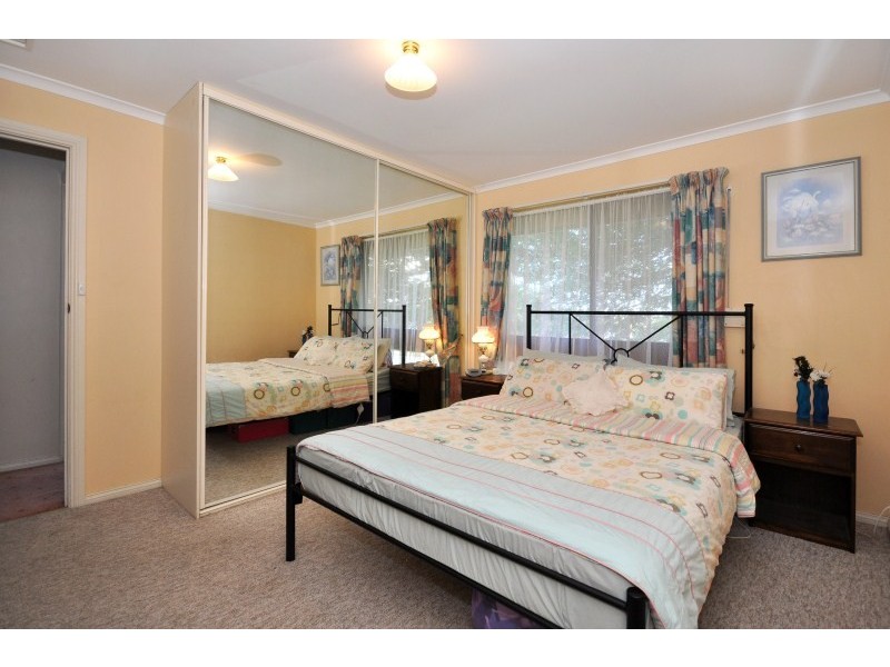 31 Tripoli Rd, Happy Valley SA 5159