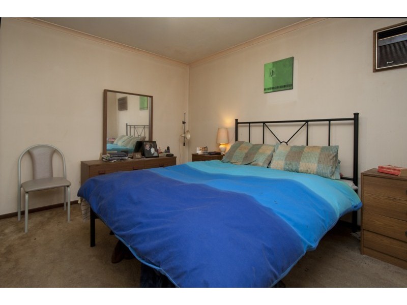 8 Osmund Crescent, Christie Downs SA 5164