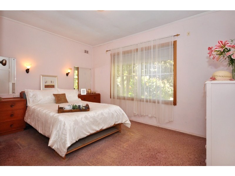 26 Lascelles Ave, Hove SA 5048