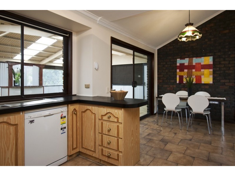 1 Opal Street, Aberfoyle Park SA 5159