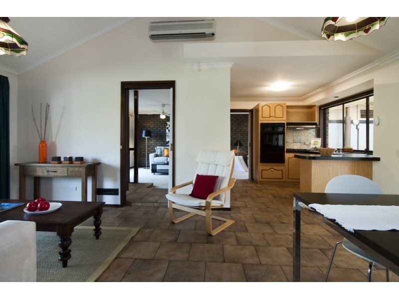 1 Opal Street, Aberfoyle Park SA 5159